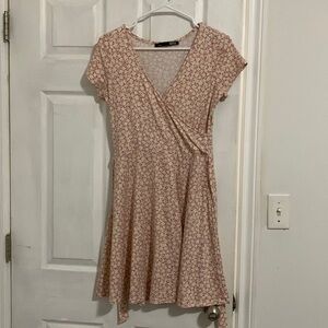 Super pretty pink floral dress